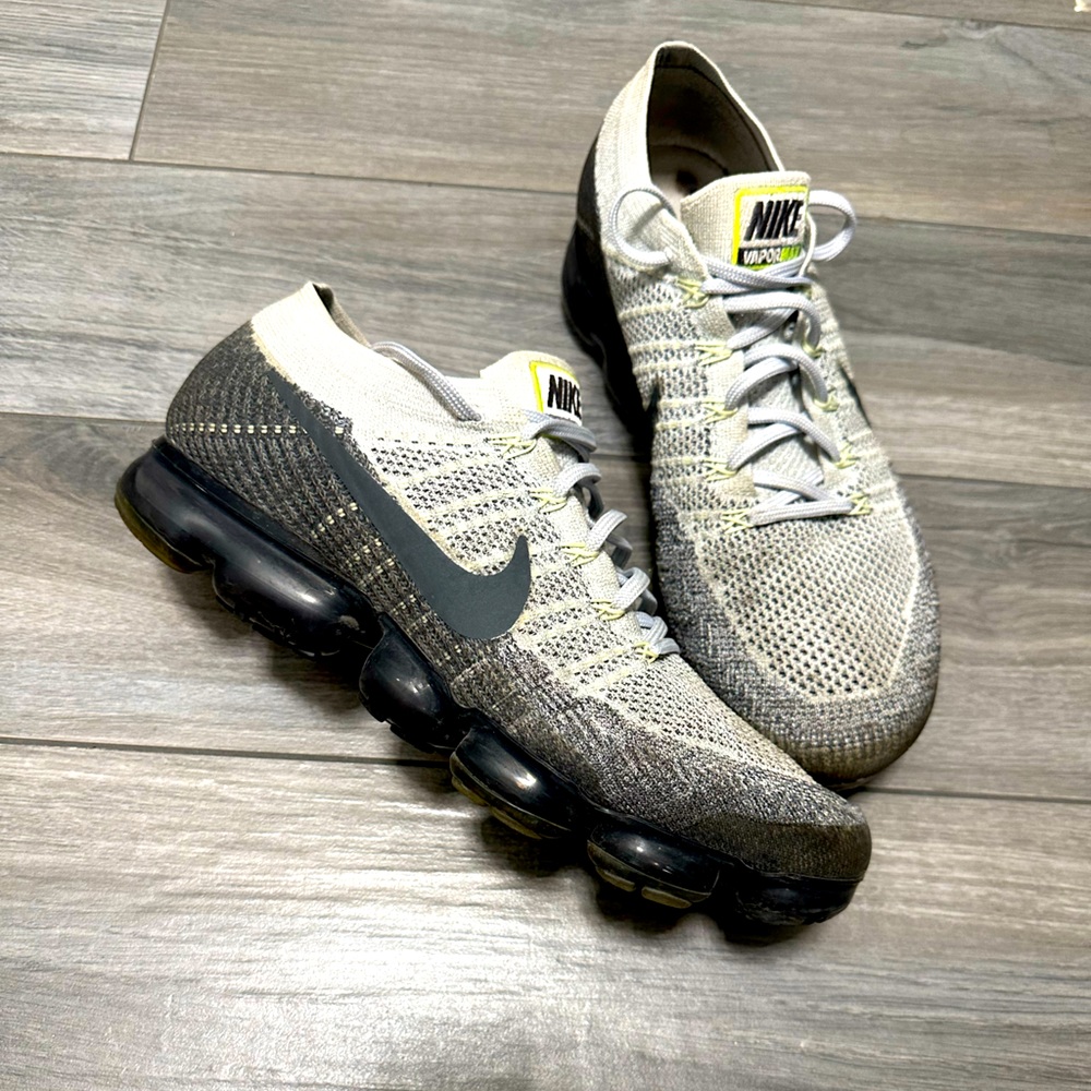 Nike Pro Max Men’s Sneaker
